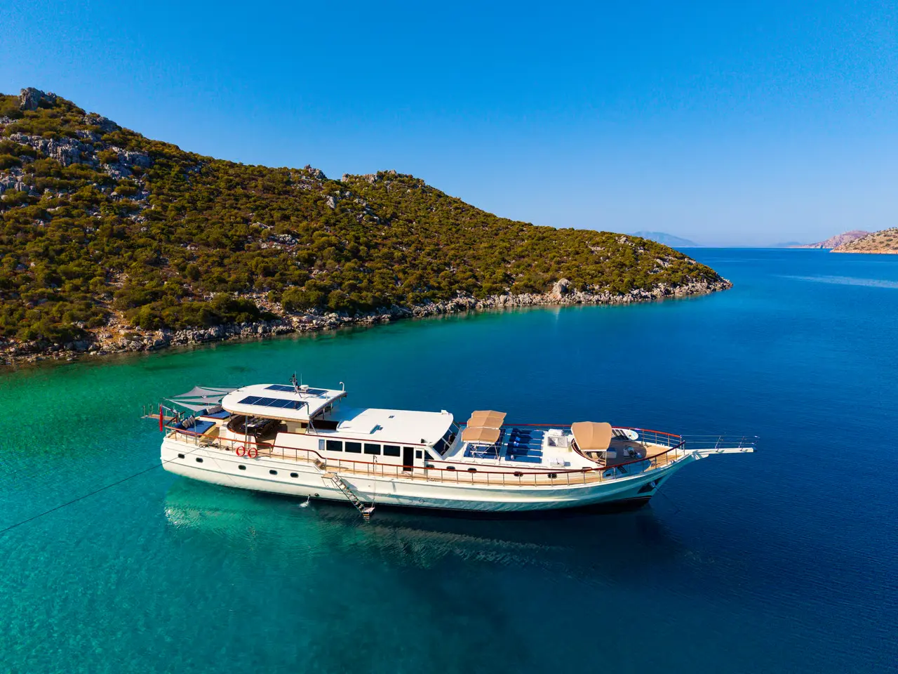 Charter Yacht ALWAYS SMILE