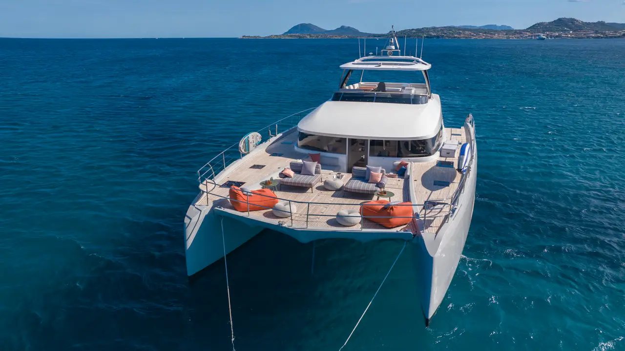 Charter Yacht SEVENTY8 ZENIT