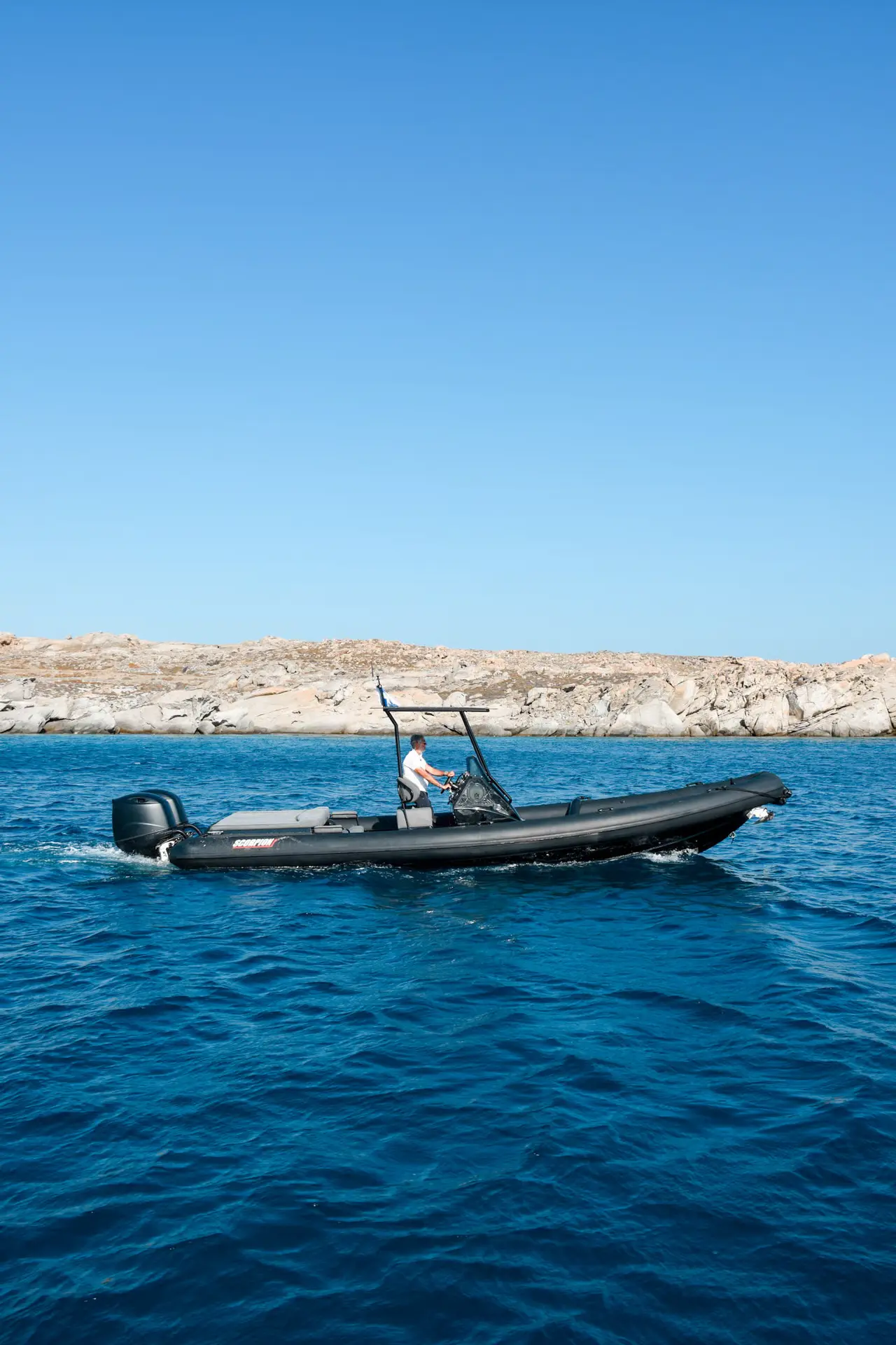 Charter Yacht SCORPION 28