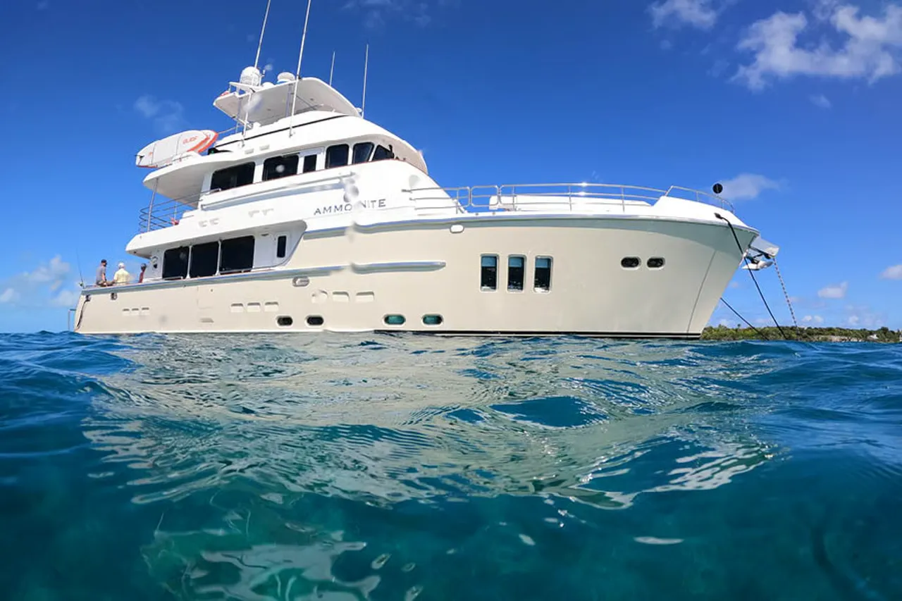 Charter Yacht AMMONITE