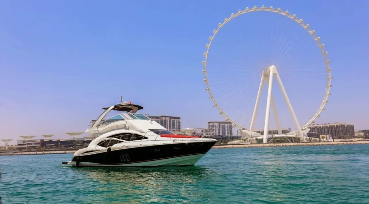 Charter Yacht AMMOS