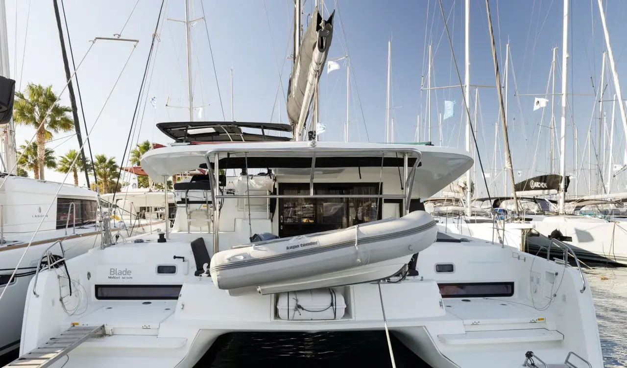 Charter Yacht BLADE
