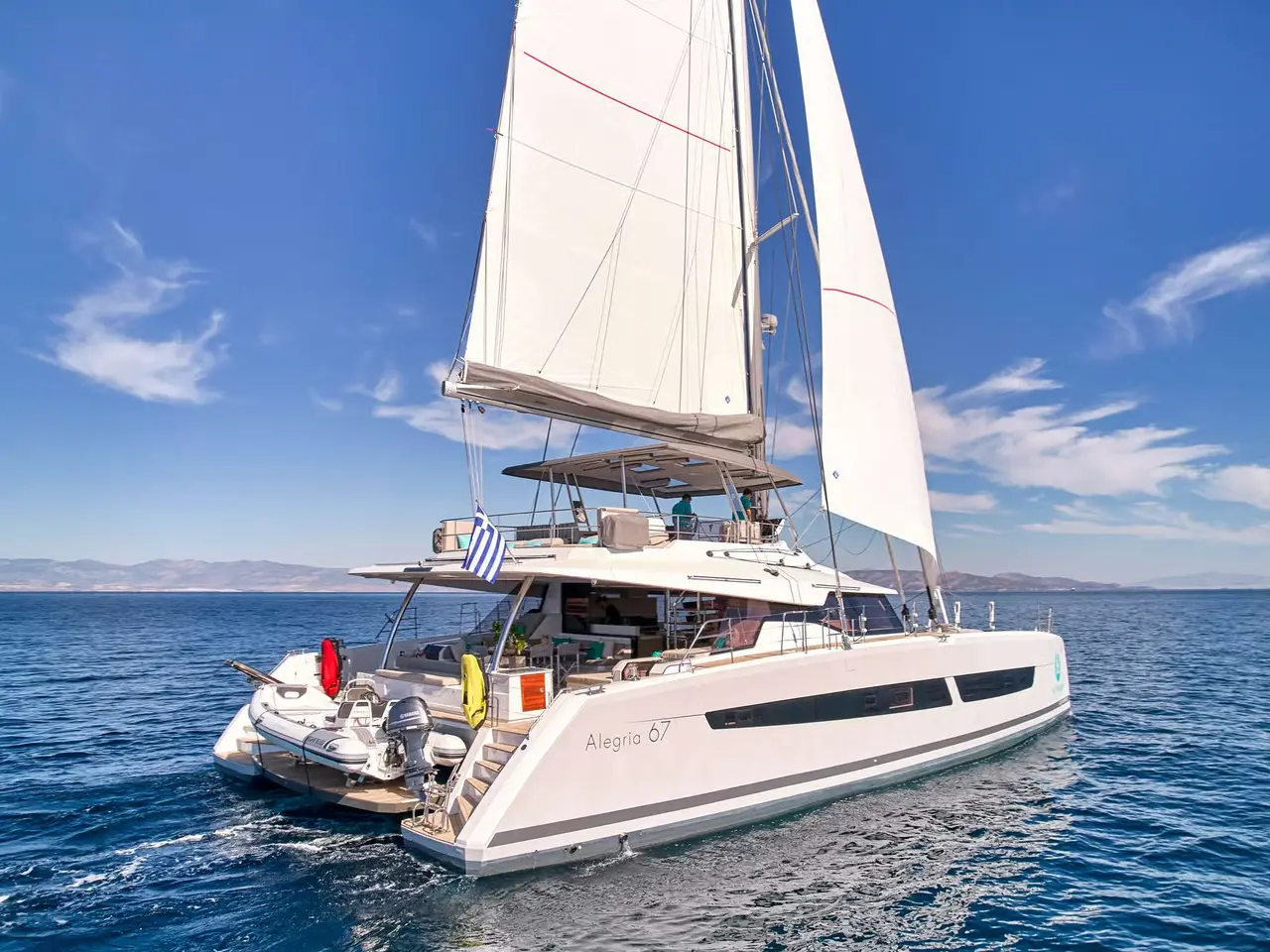 Charter Yacht SUNMOON