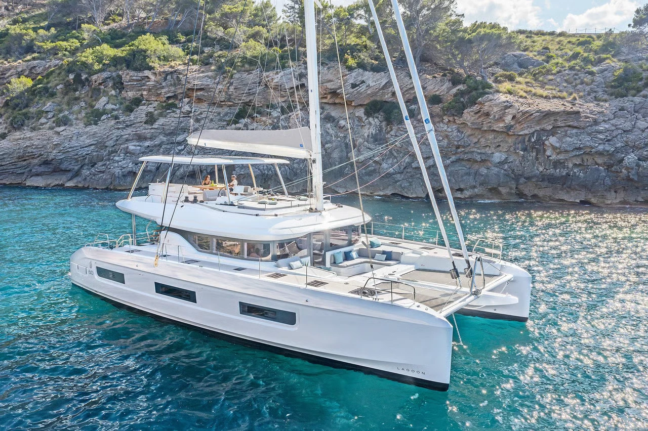 Charter Yacht LADY M