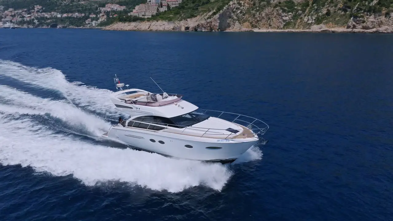 luxury charter yacht CONTESSA