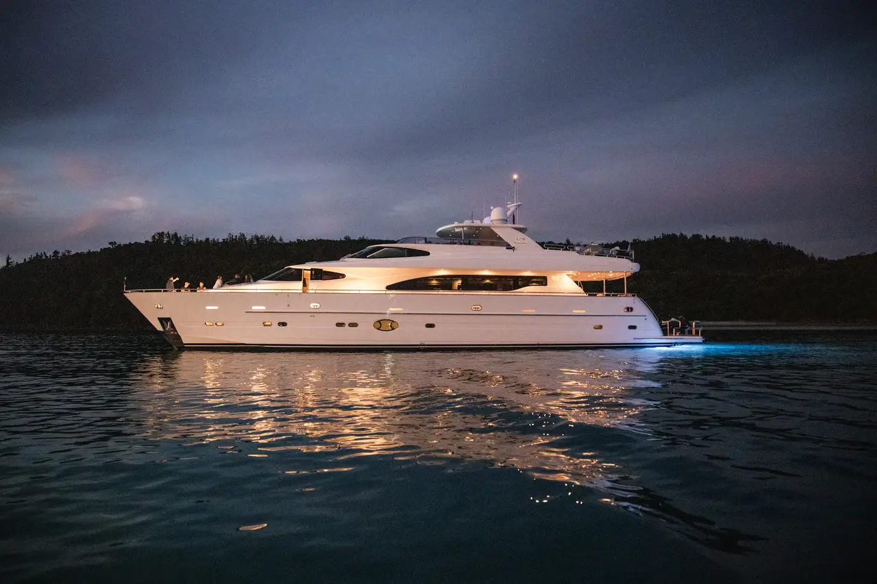charter yacht ENCORE