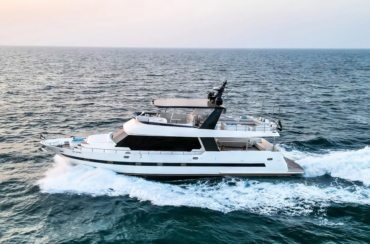 Charter Yacht EVA