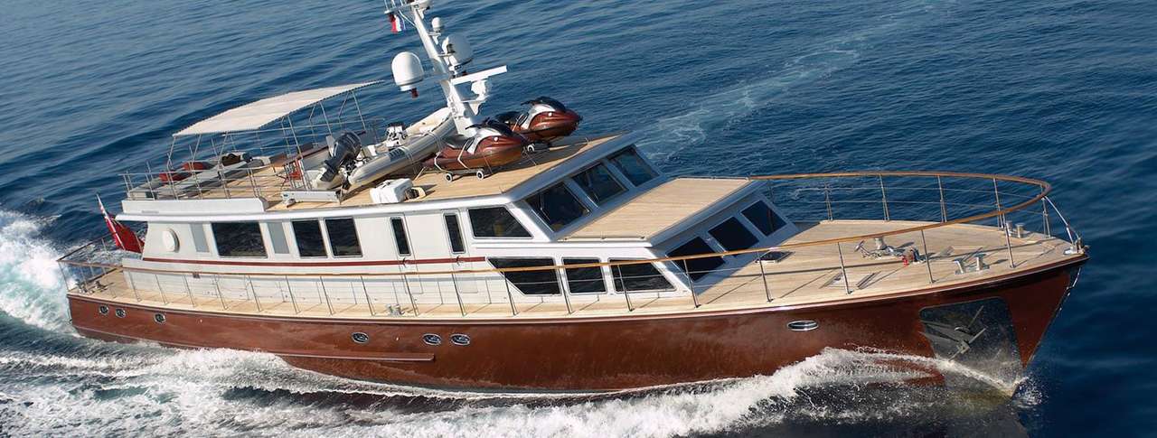 Charter Yacht TEMPEST WS