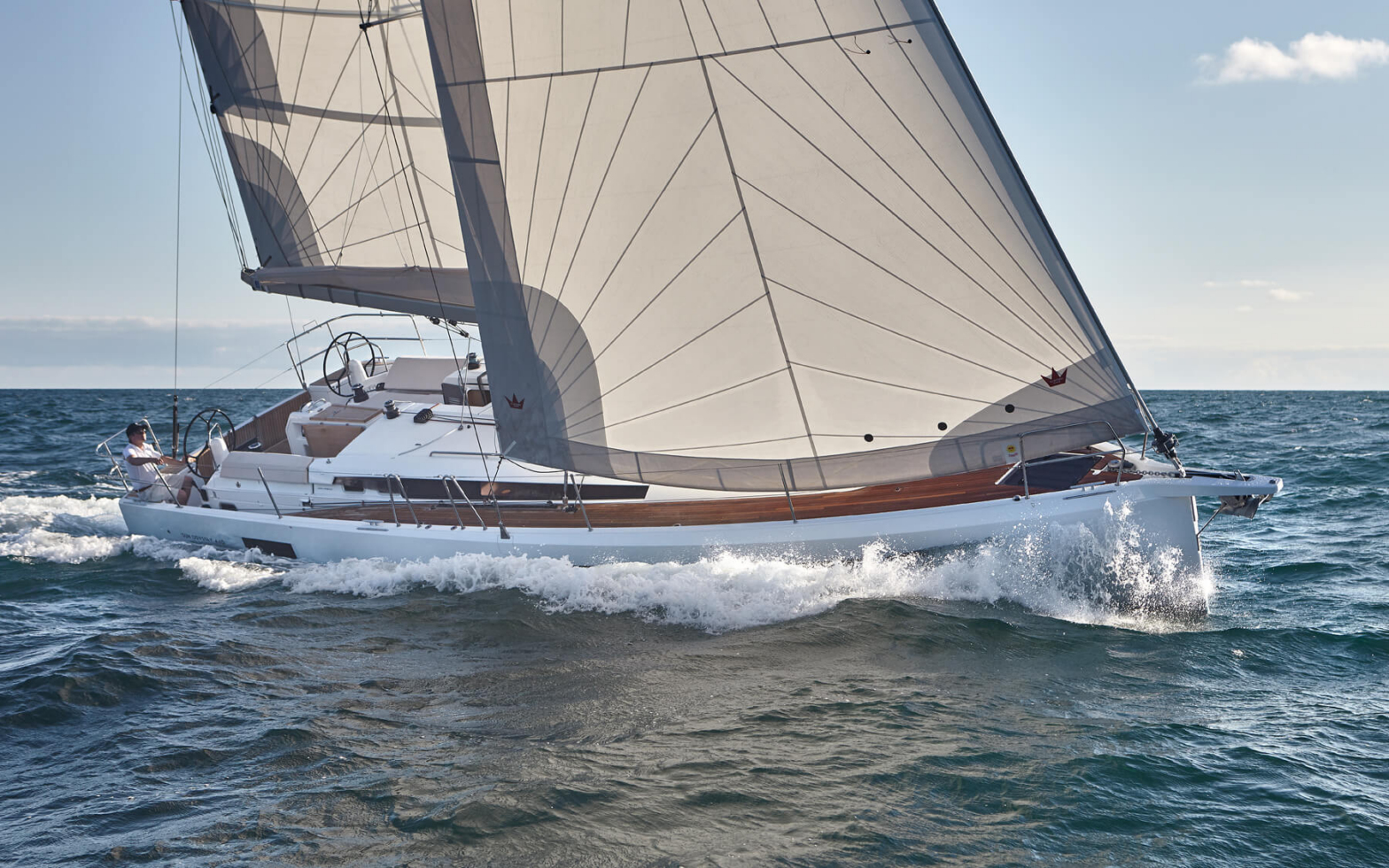 Charter Yacht AEOLOS