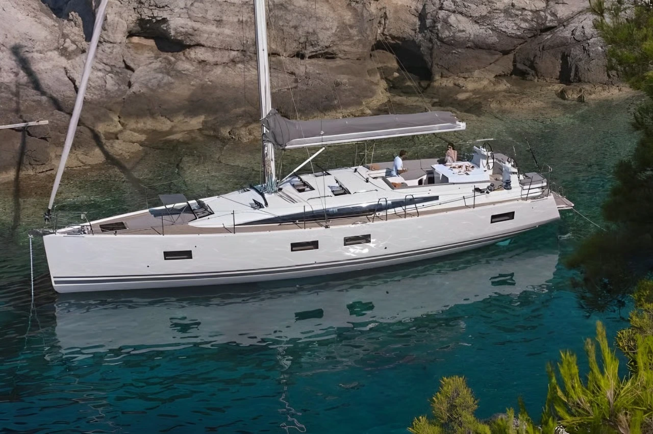 Charter Yacht CELENA IV