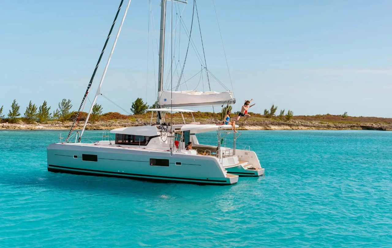 Charter Yacht CELENA V