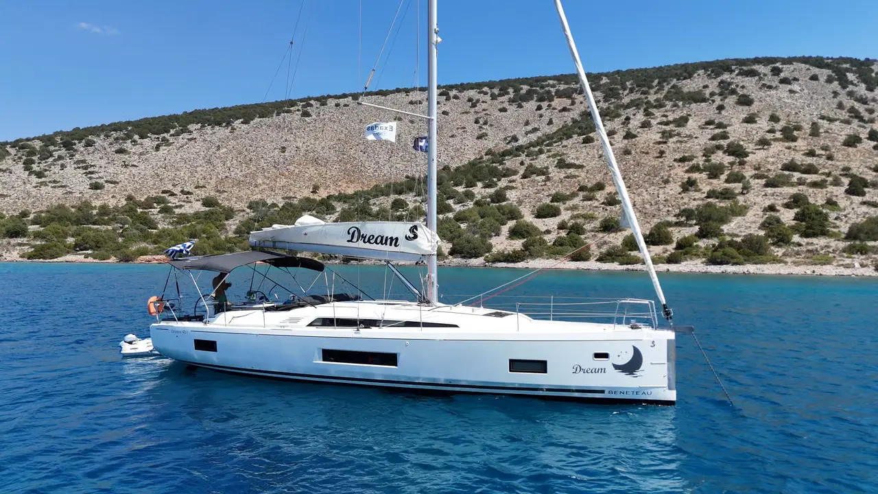 Luxury Charter Yacht DREAM