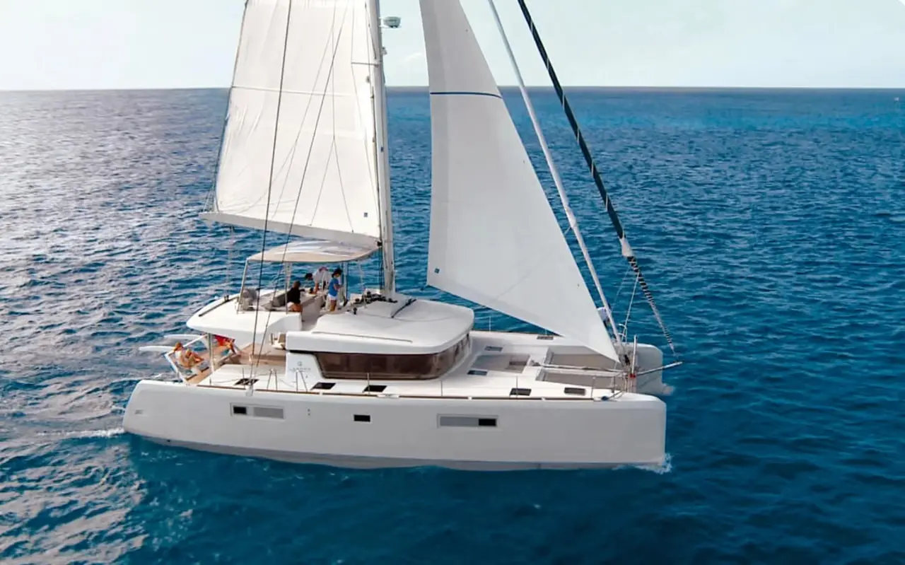 Charter Yacht ELIA