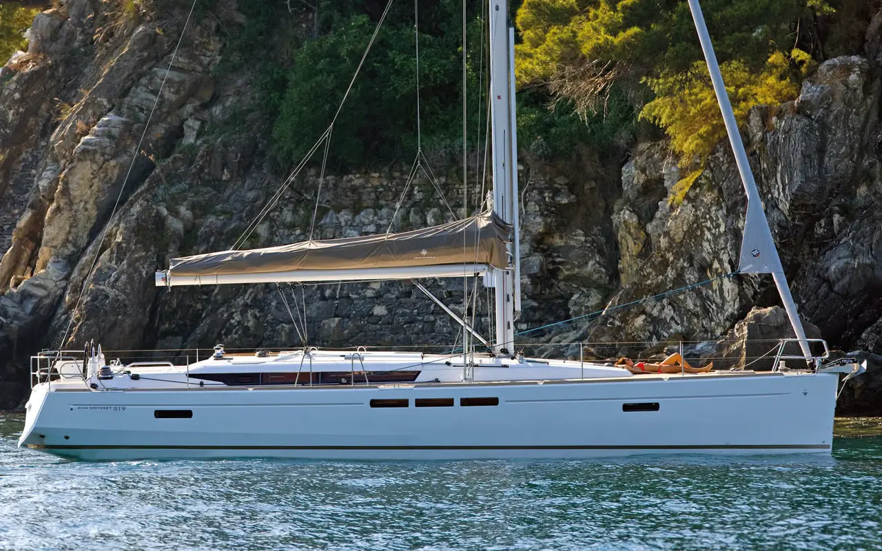Charter Yacht FIESTA