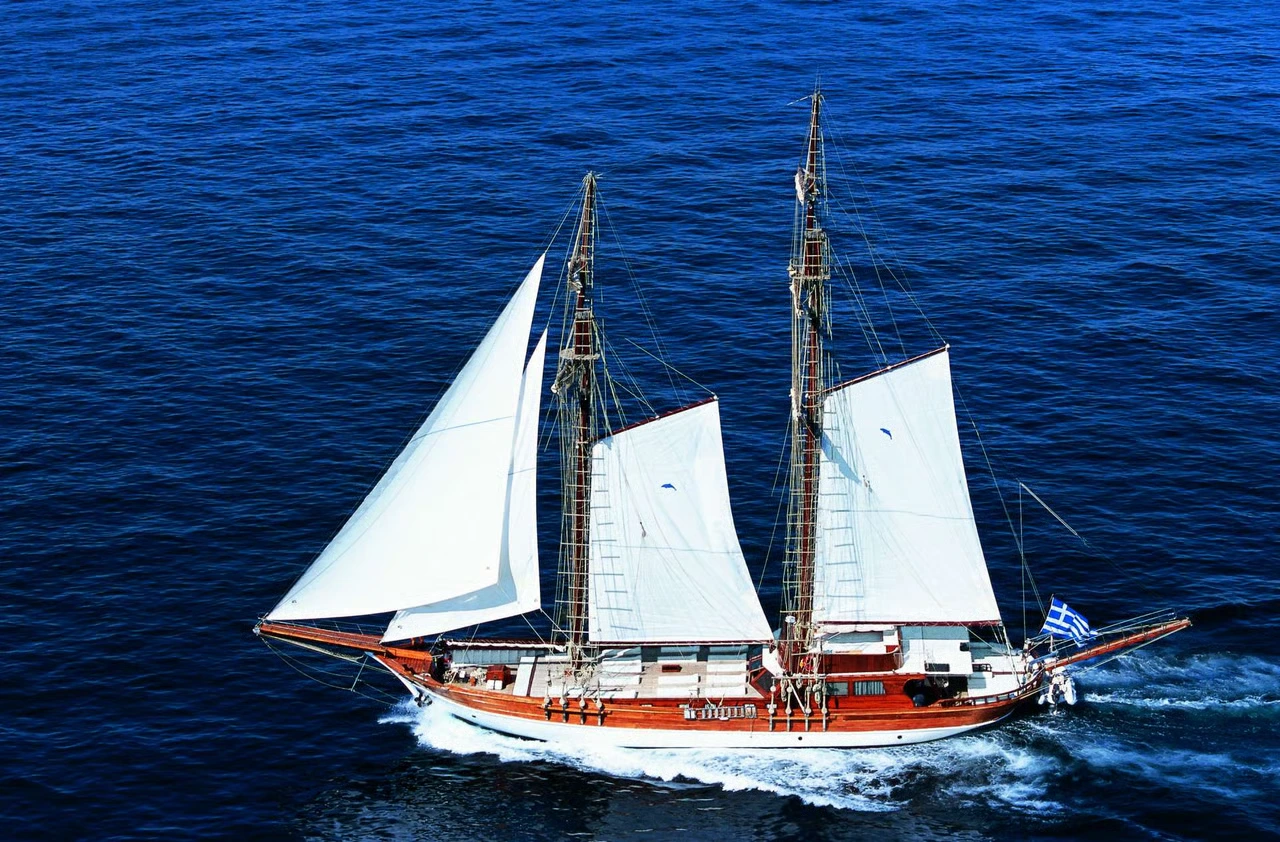 Charter Yacht MATINA
