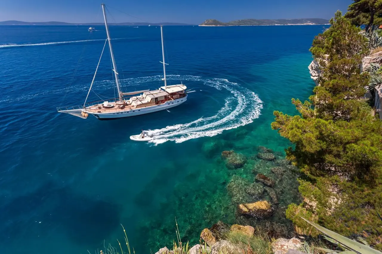 Charter Yacht SUMMER PRINCESS