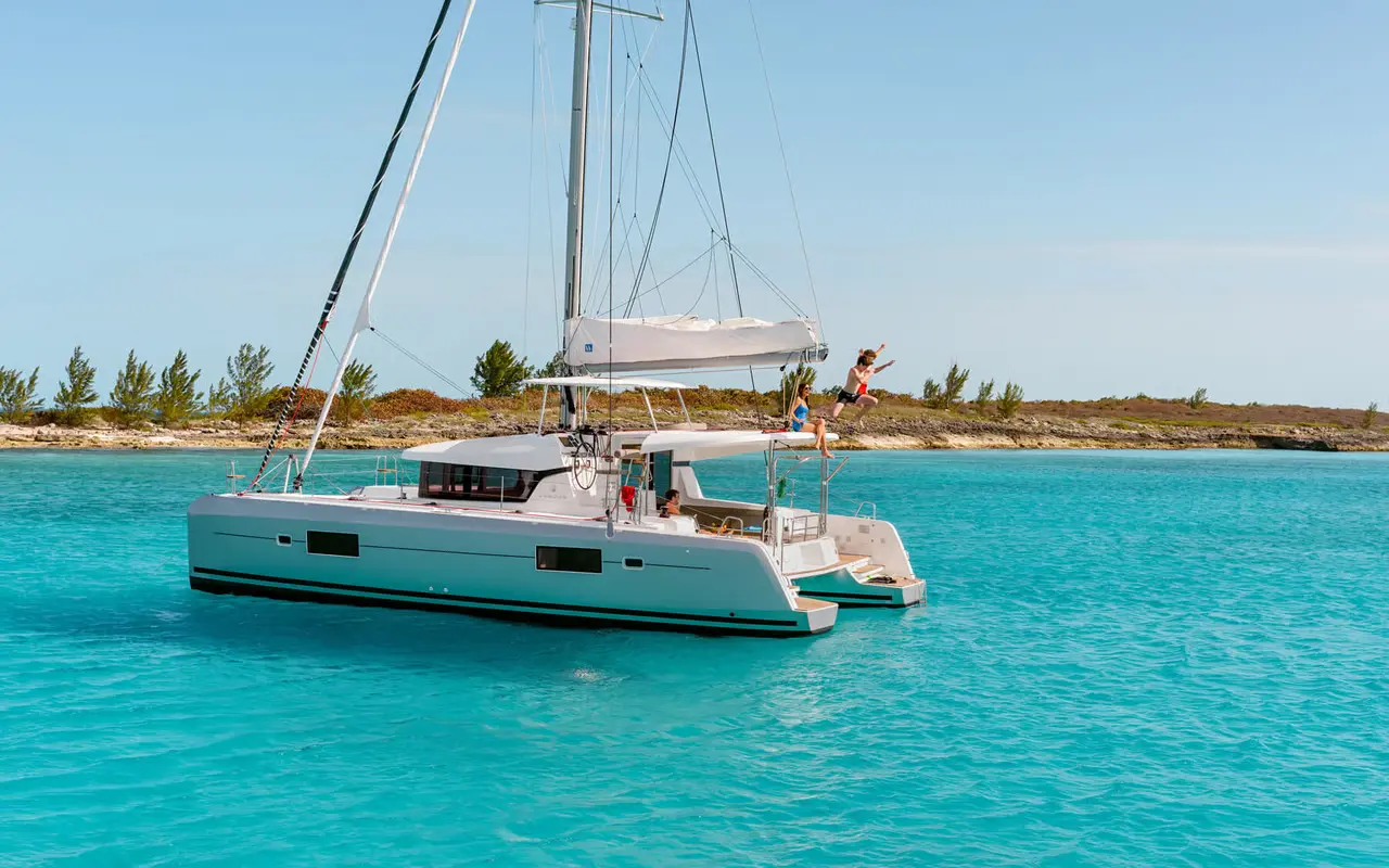 Charter Yacht SWEET NAYA