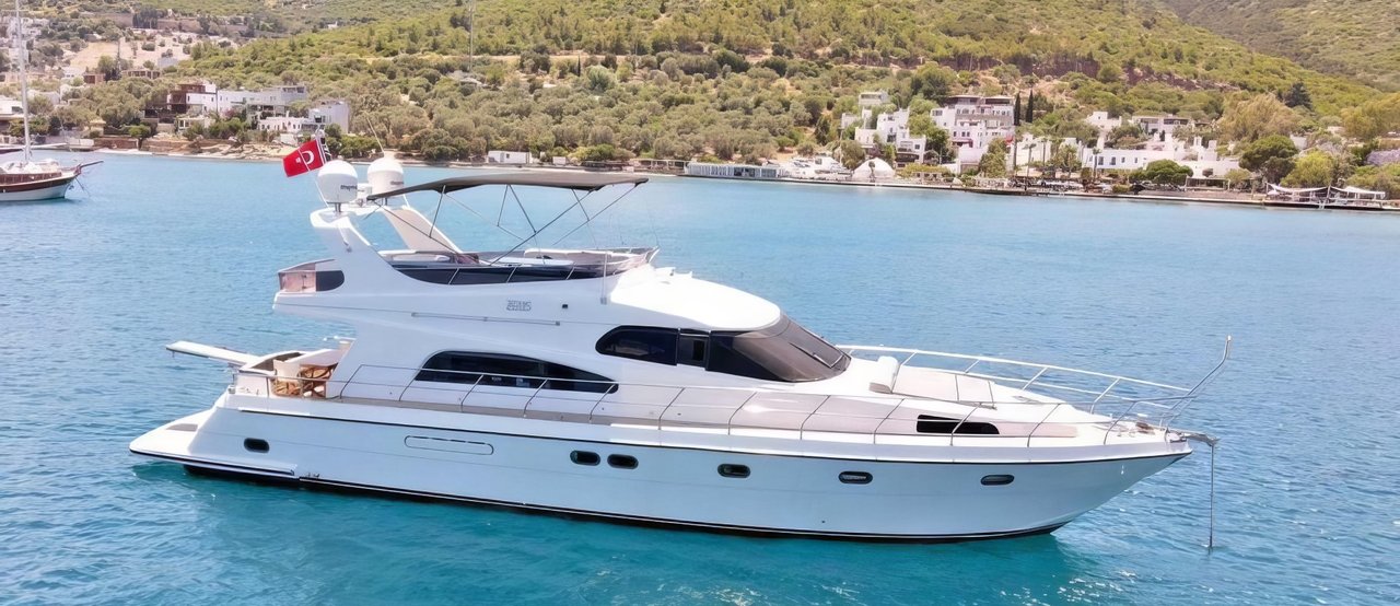 Charter Yacht ZEUS