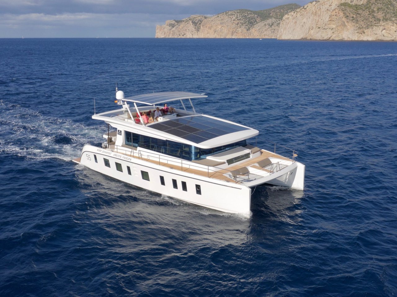 Charter Yacht MAZARIN 55