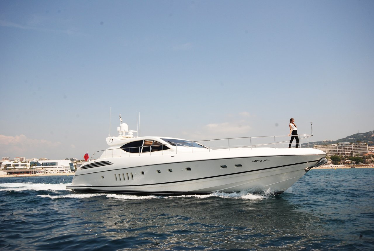 Charter Yacht LADY SPLASH