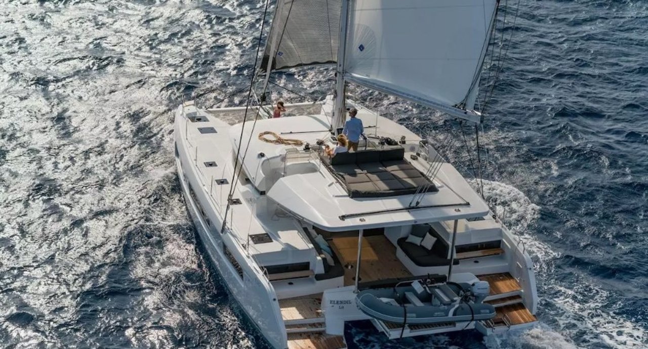 Charter Yacht DREAMERS