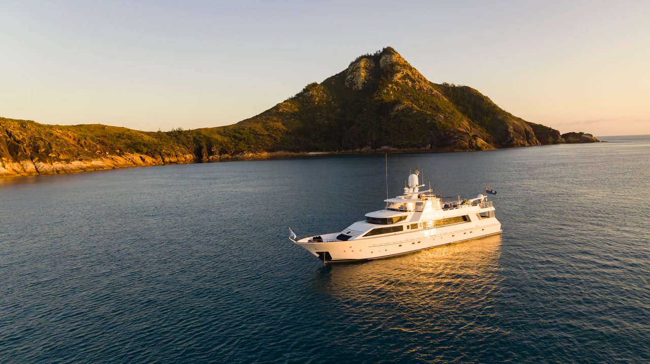 Charter Yacht PHOENIX ONE