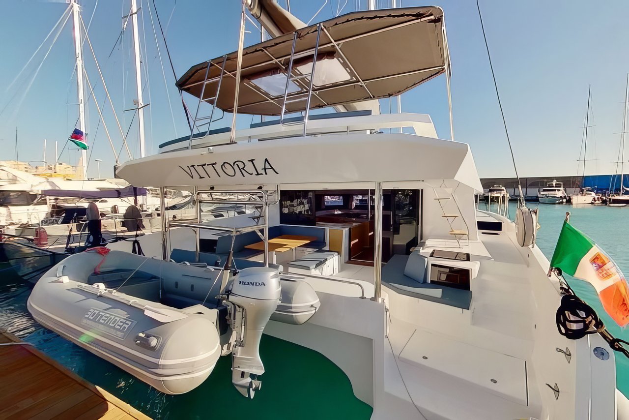 Charter Yacht VITTORIA