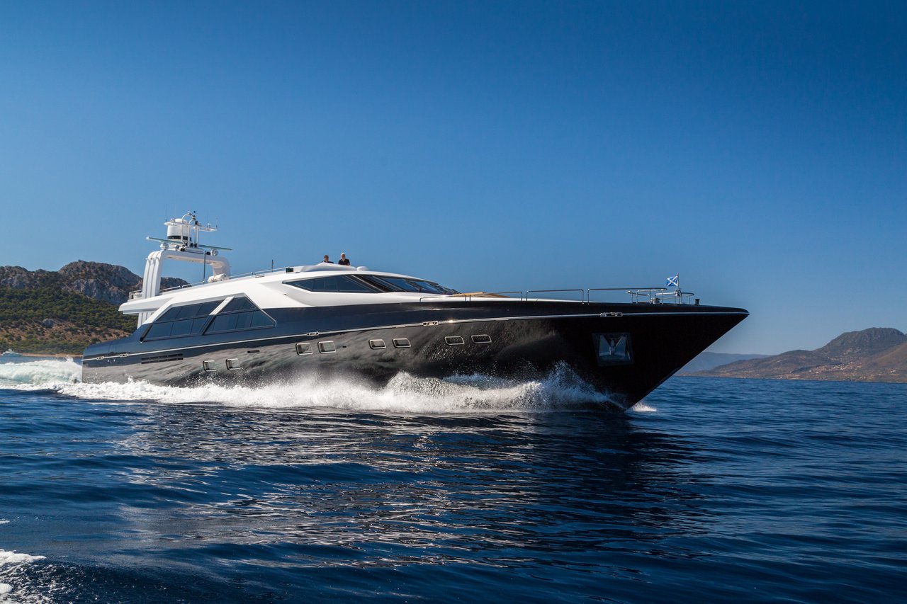 Charter Yacht AQUARELLA