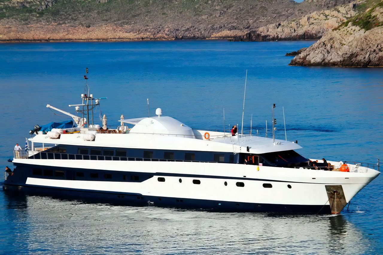 Charter Yacht HARMONY G