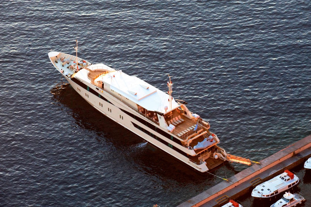 Charter Yacht HARMONY V