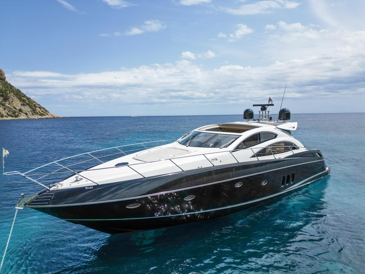 Charter Yacht SHADOW