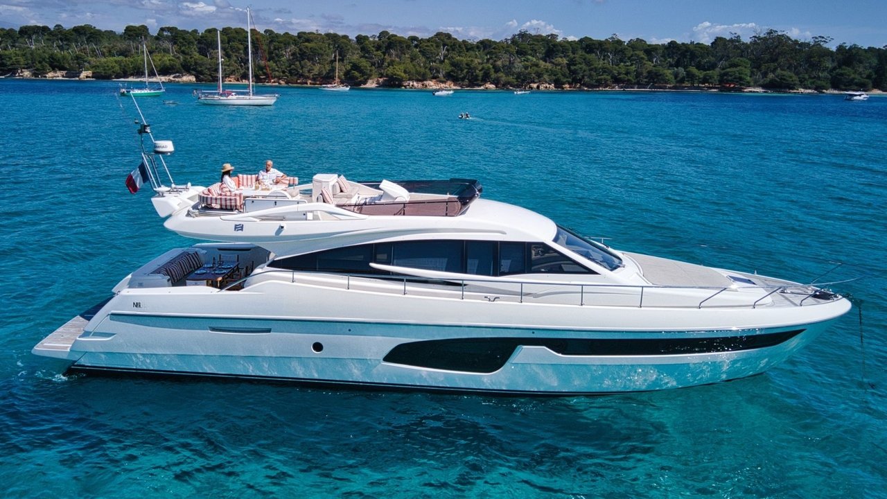 Charter Yacht BELLE PLAGE