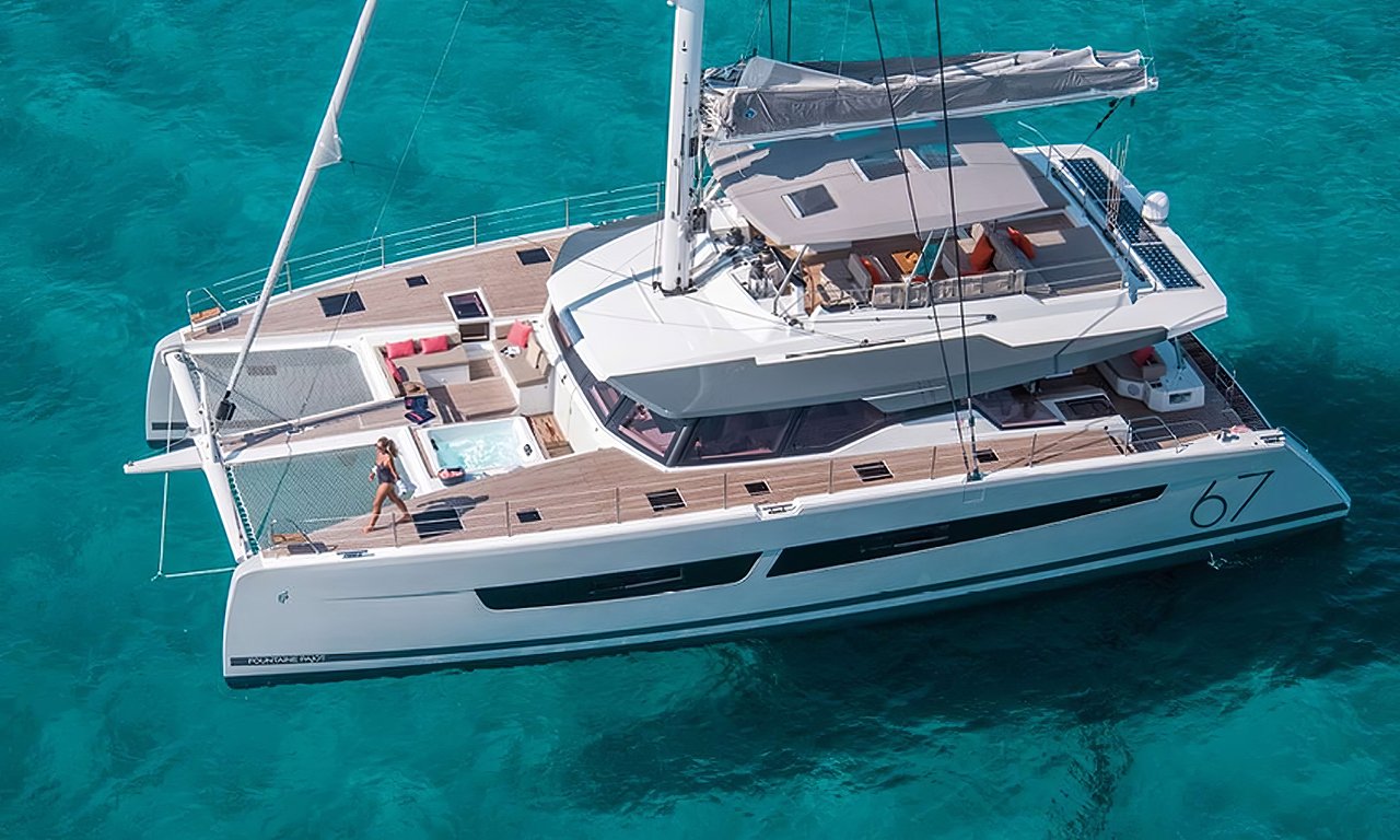 Charter Yacht LISA OF THE SEAS