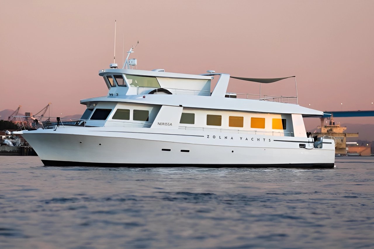 Charter Yacht NERISSA