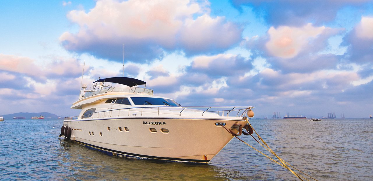 Charter Yacht Allegra