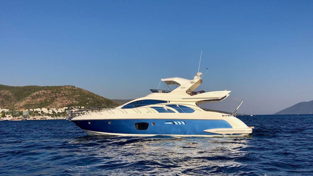 Charter Yacht COSMOS