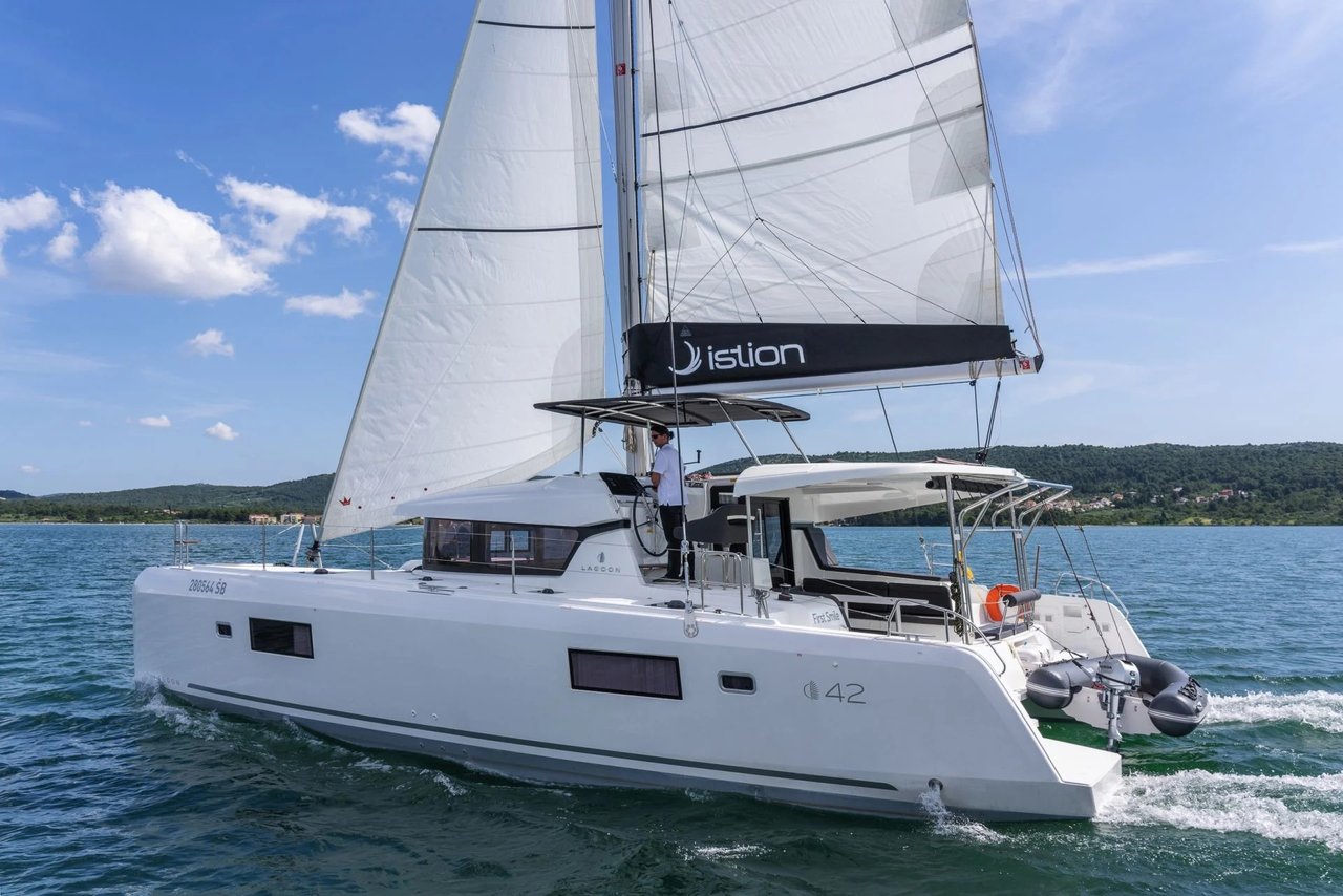 Charter Yacht FIRST ADVENTURE