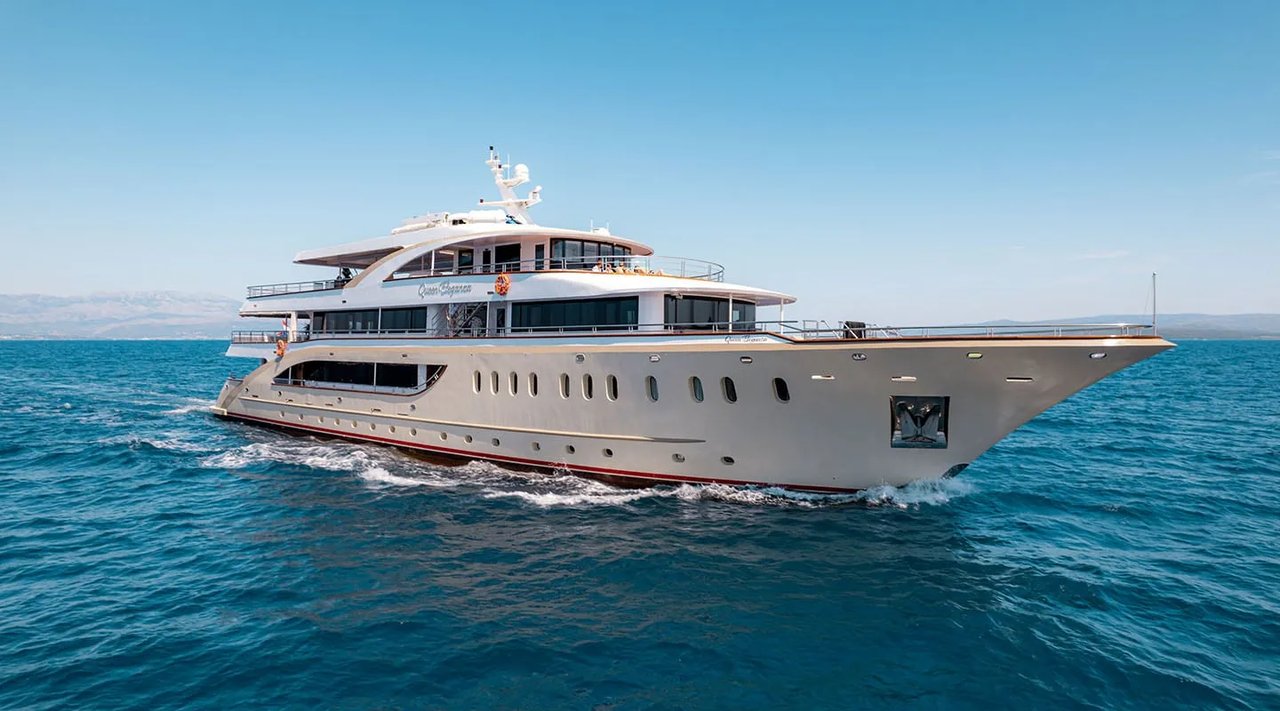 Charter Yacht QUEEN ELEGANZA
