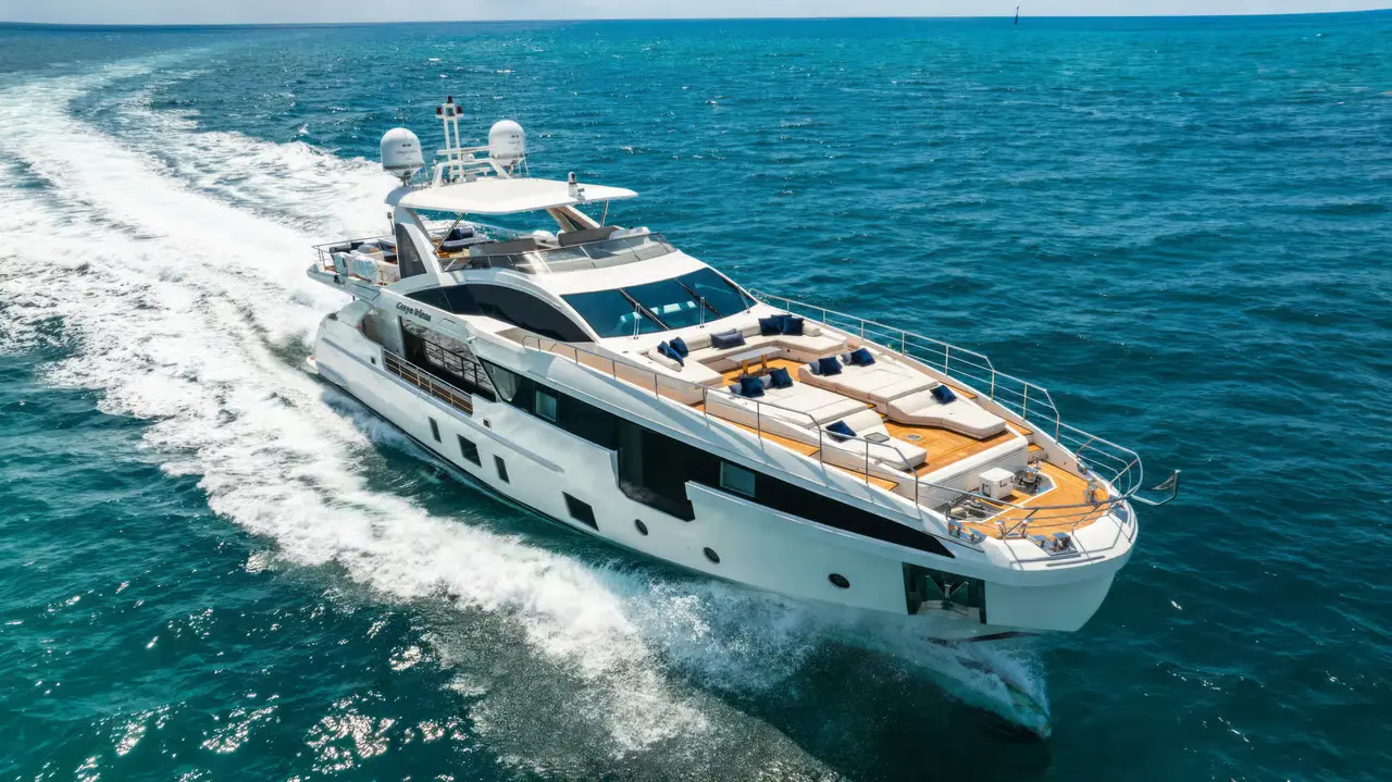 Charter Yacht CARPE DIEM