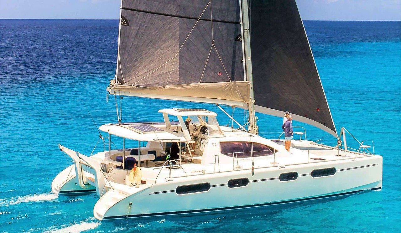 Charter Yacht DESTINY III
