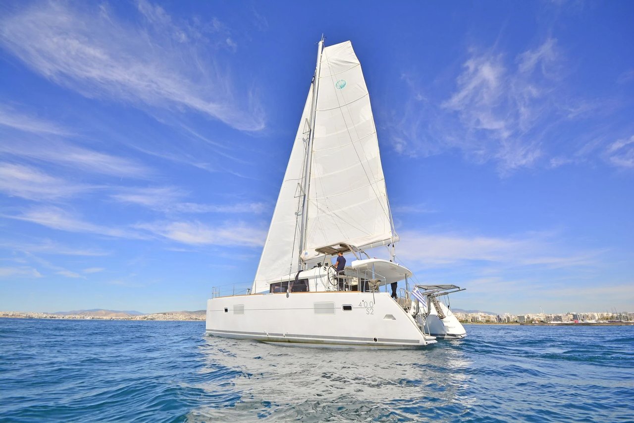 Charter Yacht CALLISTO