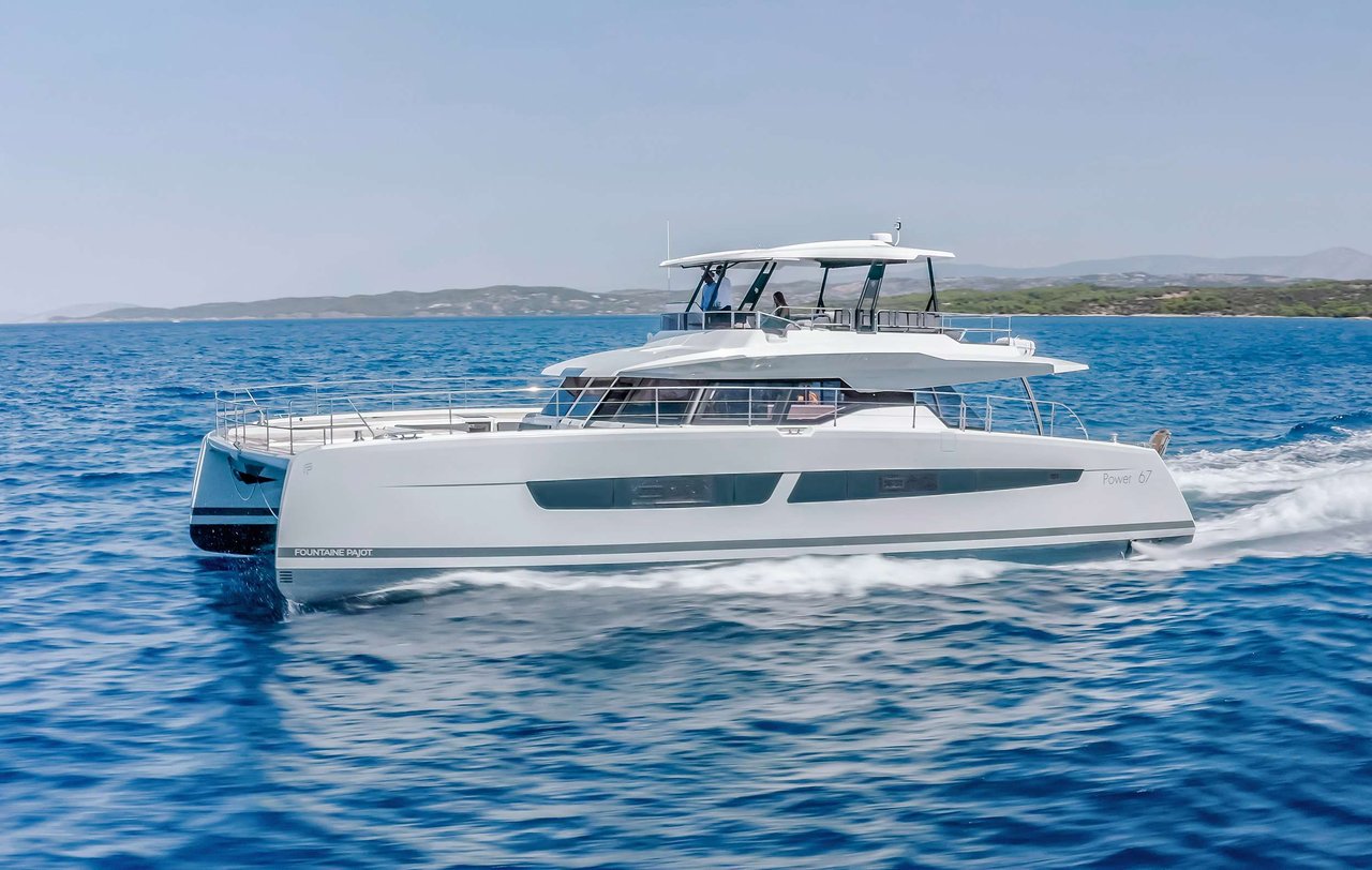 Charter Yacht D2