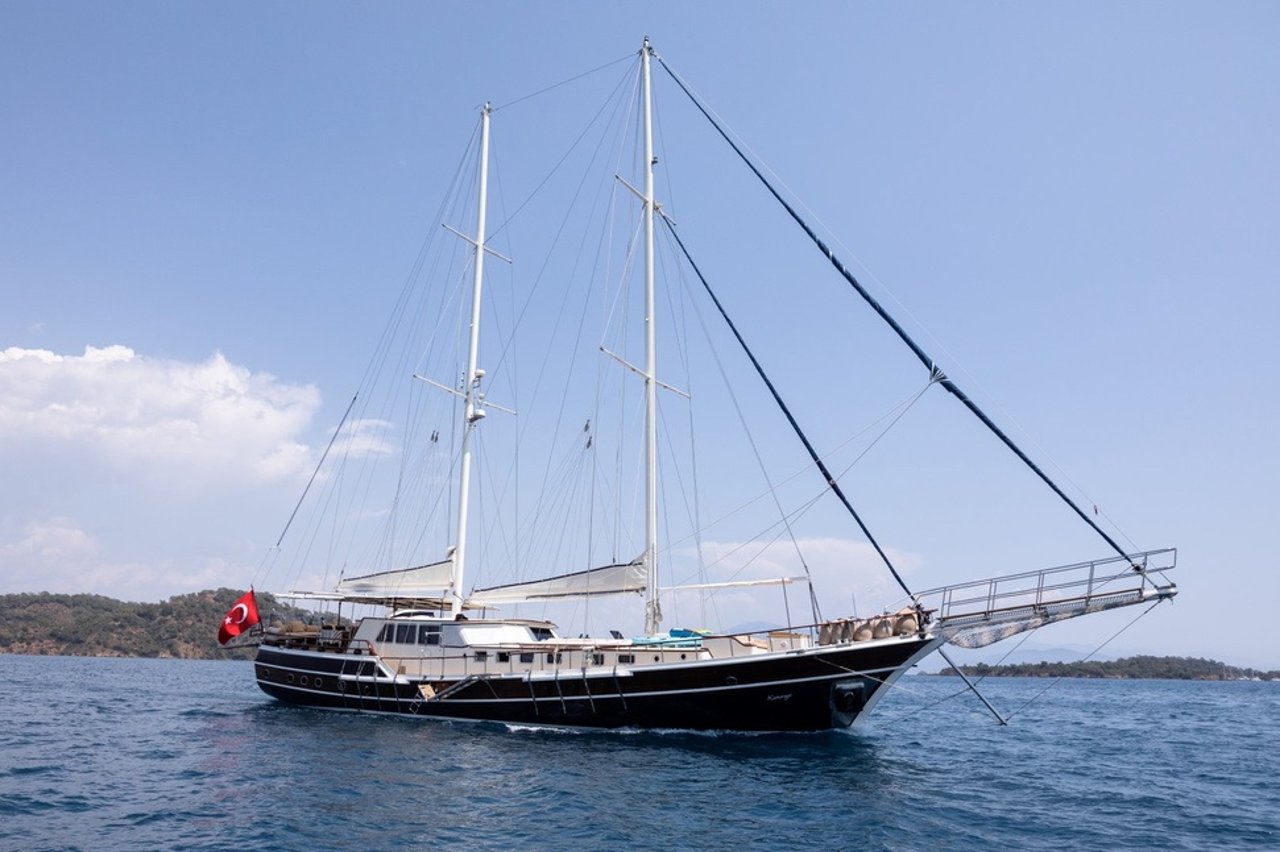 Charter Yacht KANARYA