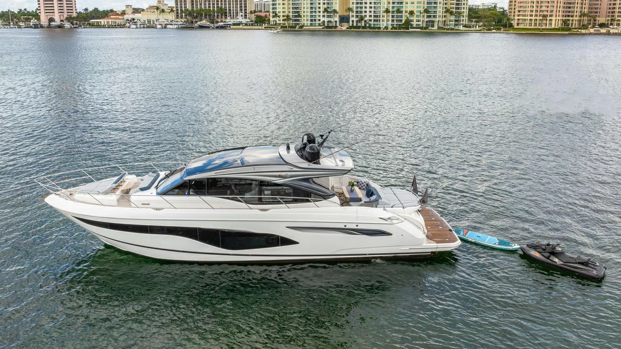 Charter Yacht RESET
