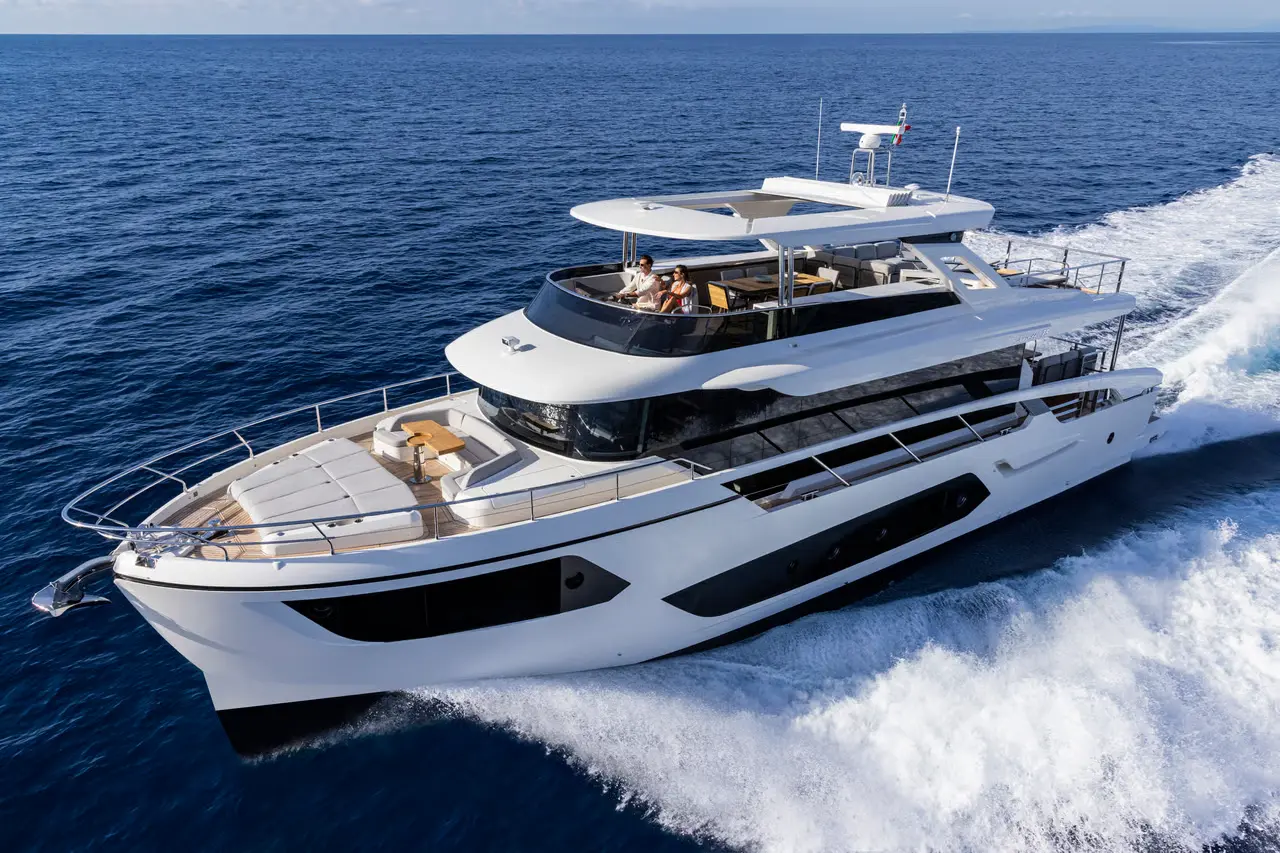 Charter Yacht ABSOLUTE NAVETTA 75
