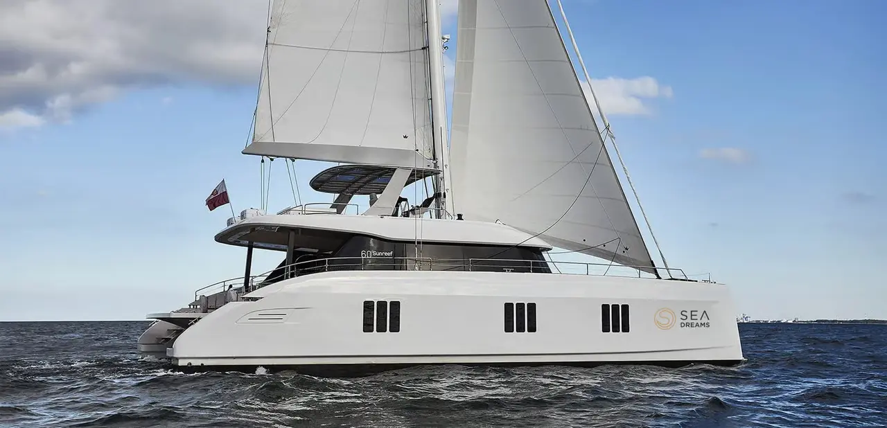 Charter Yacht SEA DREAMS
