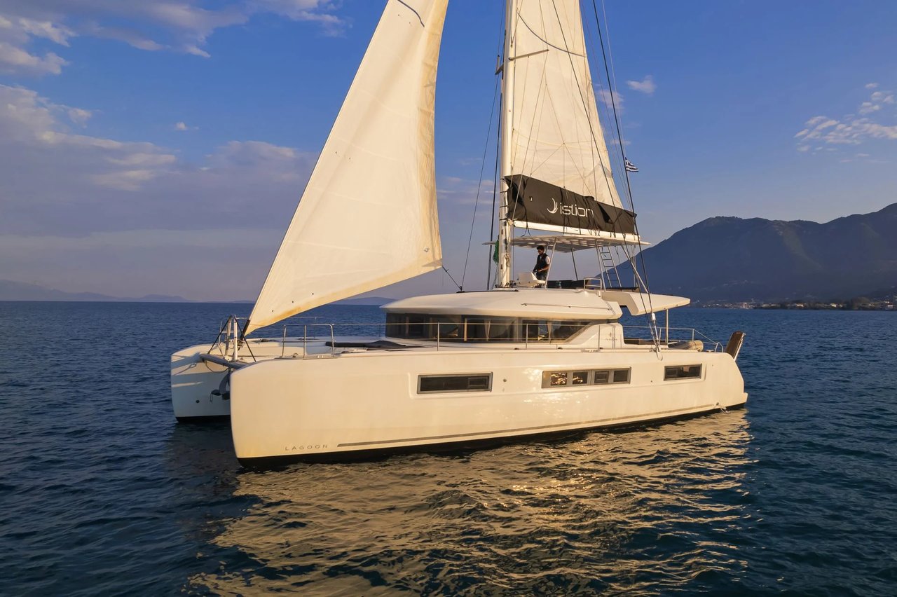 Charter Yacht ANDROMEDA