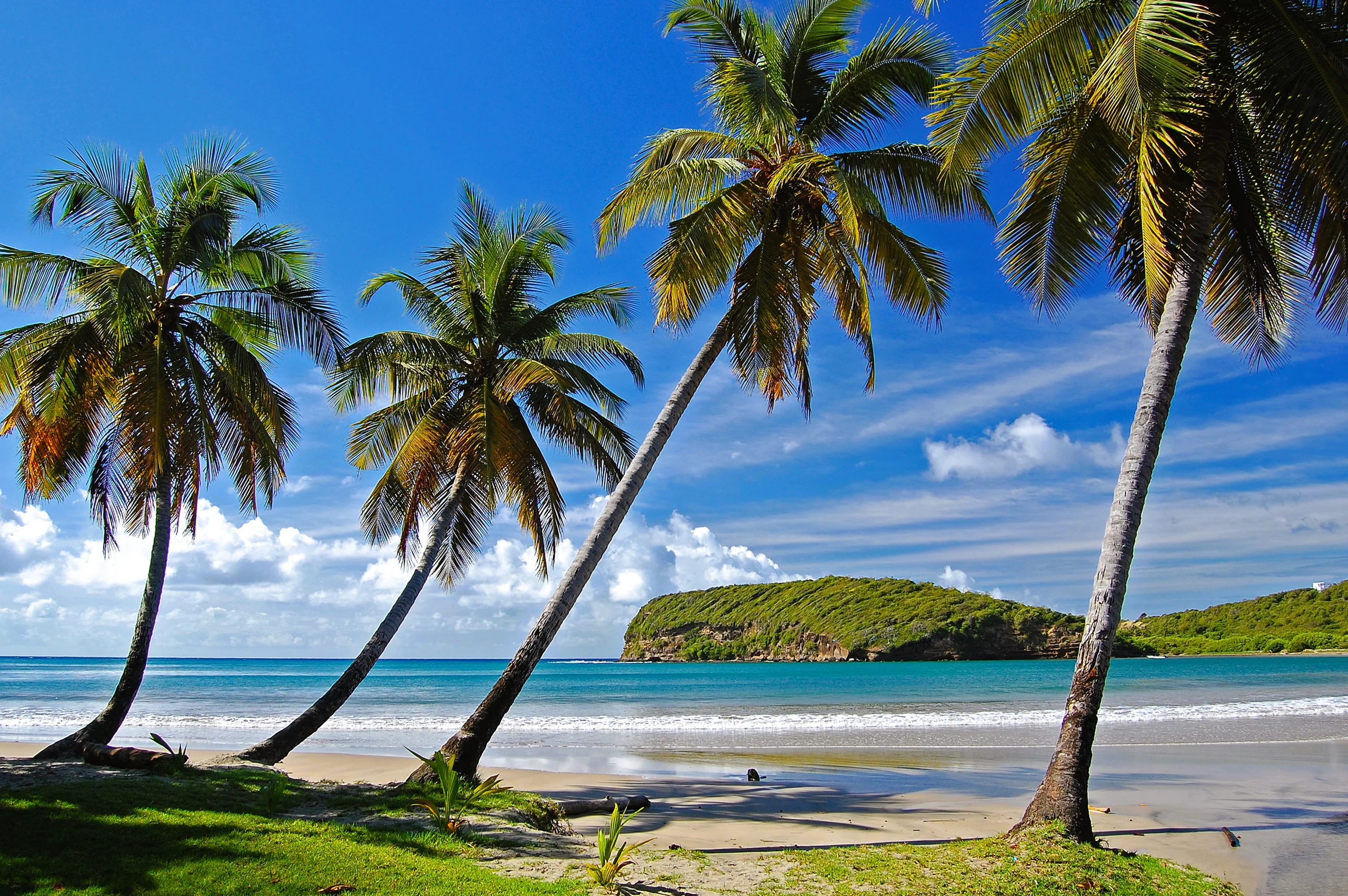 luxury yacht charters in grenada