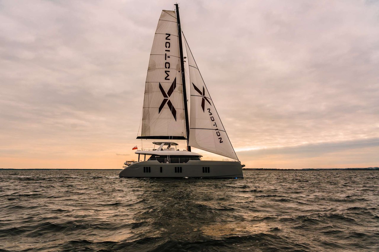 Charter Yacht XMOTION