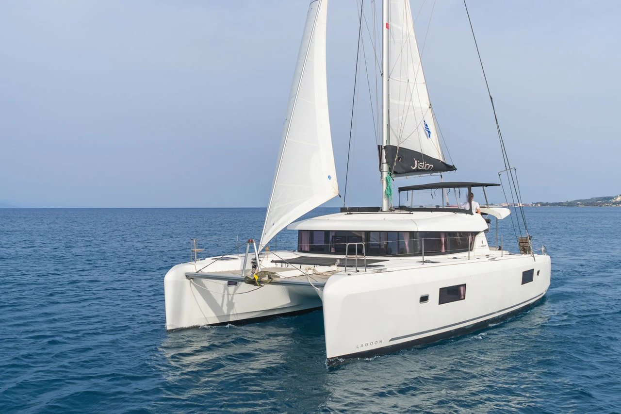 Charter Yacht MELISSANTHI